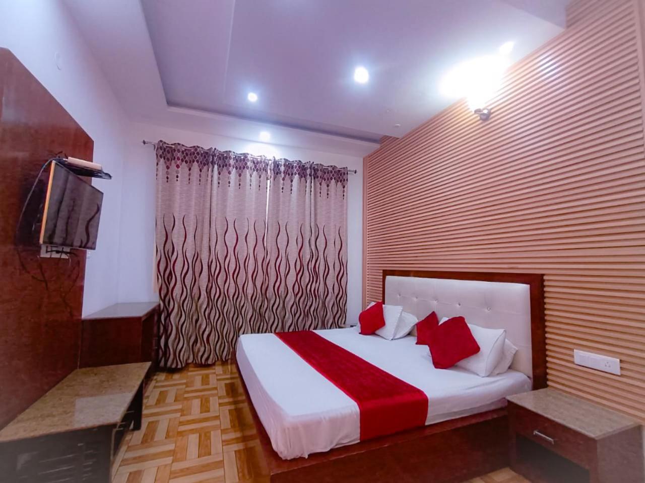 Hotel Snow Ark Inn, Dalhousie Kültér fotó